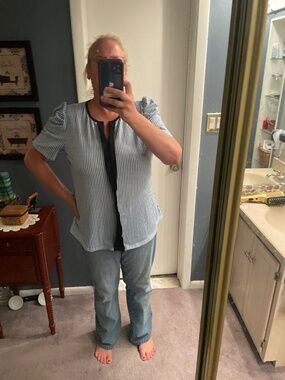 Striped V-Neck Short Sleeve Top in Blue and White with Black Trim